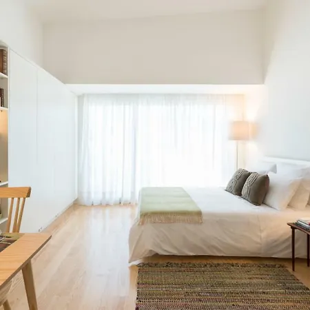Apartment Bright Downtown *